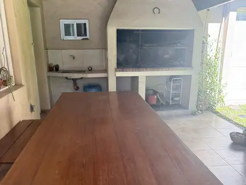 Casa en Alquiler 25 años