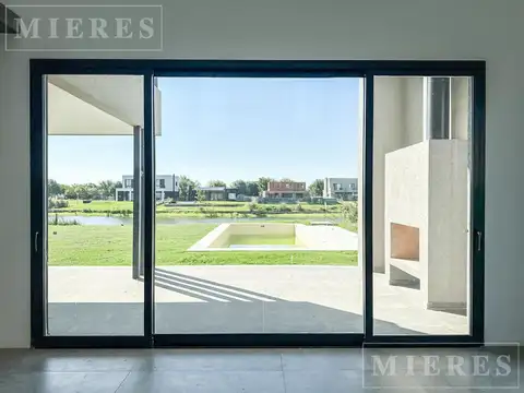 Casa en Venta en San Matias, USD 482.000