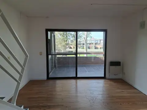 Departamento en Alquiler con 1 cocheras