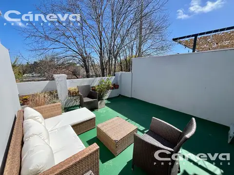 Martínez, 3 dormitorios, baño + toilette, patio con parrilla + terraza