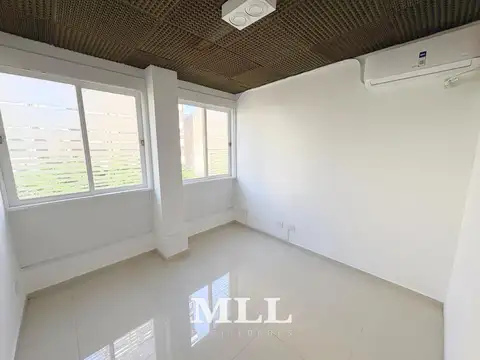 Oficina en Venta en Tribunales, Centro
