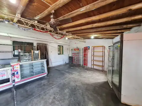 Local en Alquiler en Godoy Cruz, $ 350.000