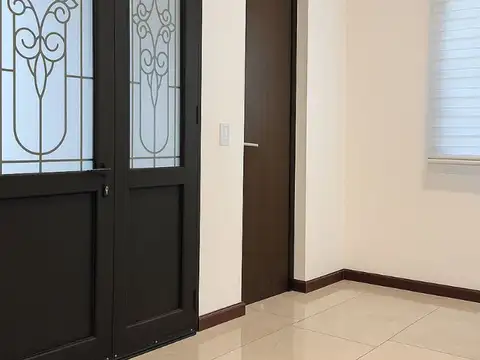 VENTA DE CASA A ESTRENAR EN LA FORESTA