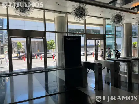 Oficina en Venta al Este