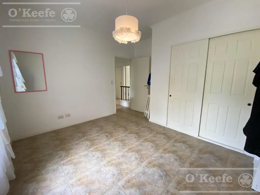 Casa en Venta  de 4 Ambientes En Club de Campo Abril Hudson Berazategui - Foto 24