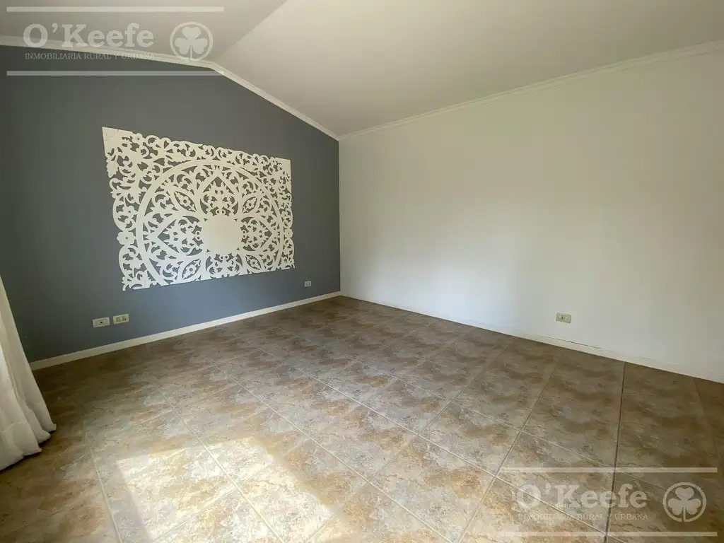 Casa en Venta  de 4 Ambientes En Club de Campo Abril Hudson Berazategui - Foto 31