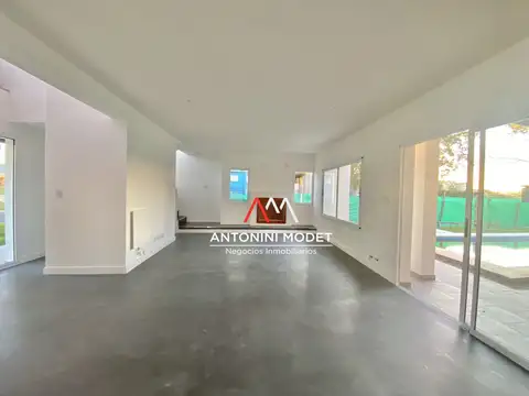 Casa en Venta en Pilar del Este - Santa Elena, USD 240.000