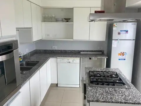 Departamento en Alquiler de 3 dormitorios