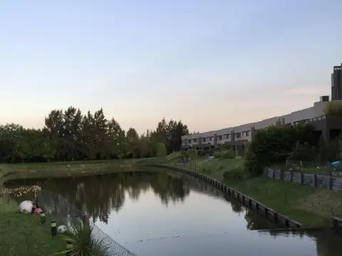 OPORTUNIDAD Venta 3 Ambientes a la laguna en Lago Escondido Nordelta
