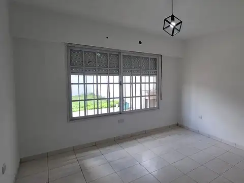 Casa en Venta en Ezpeleta Oeste, USD 70.000