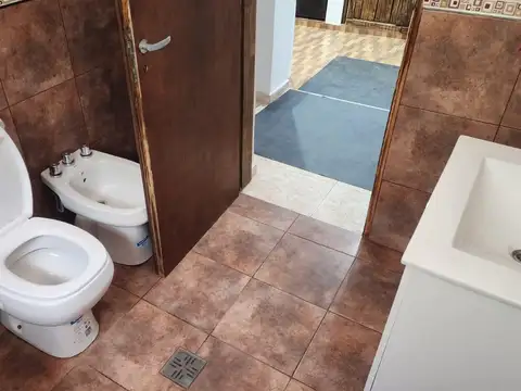 Casa mas departamento a la venta en Bialet Masse. (C444)
