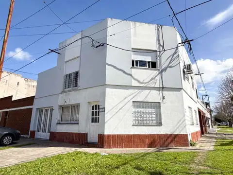 Casa tipo PH 3 dormitorios en venta en La Plata
