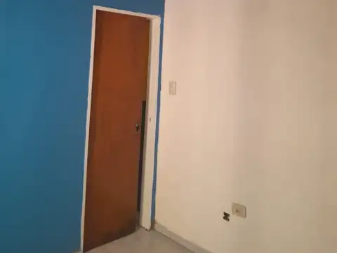 tipo casa 2 ambientes con entrada de auto sin expensas