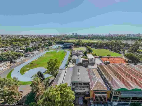 LOTE SOBRE BOULEVARD CON VISTA AL PARQUE EN VENTA