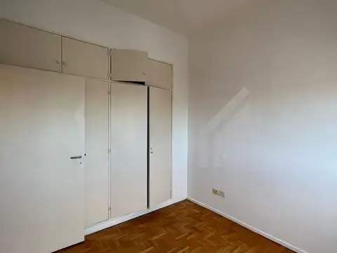 Av Luis María Campos 200