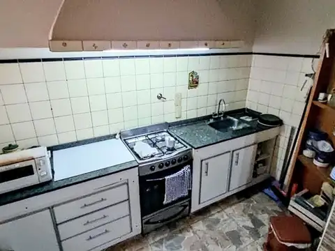 Casa 3 ambientes con 1 baño