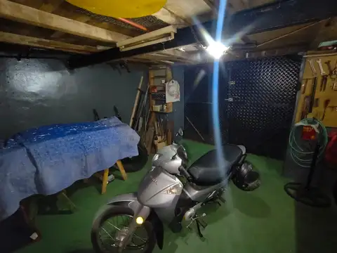 Depto Tipo Casa en Venta con 1 cocheras