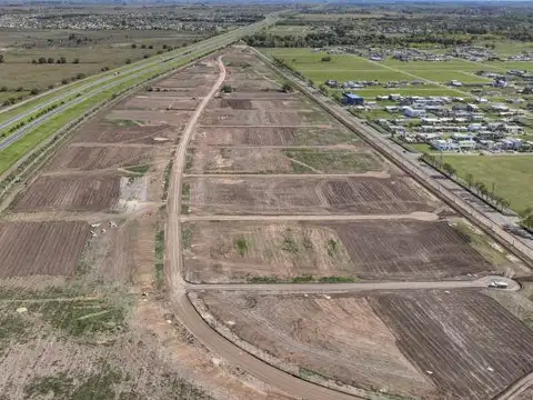 Terreno en Venta 33  mts Fondo