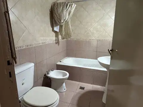 Depto Tipo Casa en Venta en Mataderos, USD 100.000