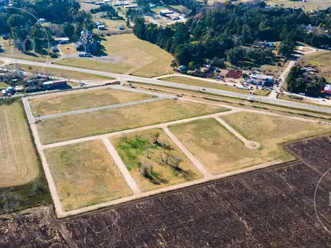 Terreno en  PARADA ROBLES FINANCIADO !