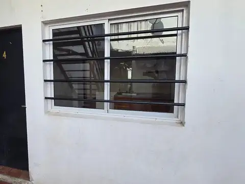 Departamento en Jose León Suarez