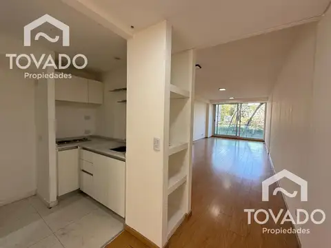 Oficina 2 ambientes con 1 baño