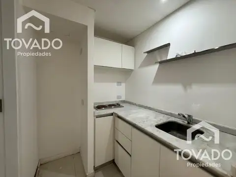 Oficina en Alquiler con 1 cochera