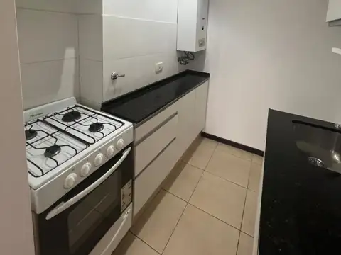 Buenos Aires 1079 , Piso 2