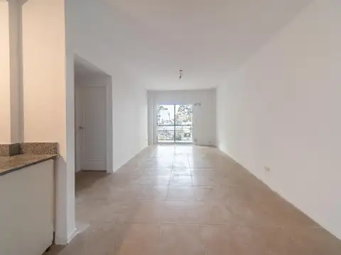 VENTA O ALQUILER DEPARTAMENTO 2 AMBIENTES CON COCHERA FLORES