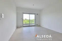 Av. Pellegrini  2600