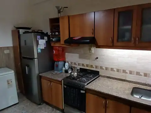 Depto Tipo Casa 3 ambientes con 2 baños