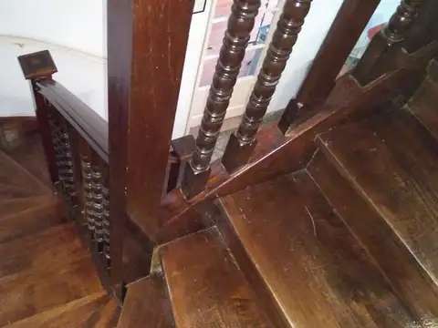 Casa en Alquiler con 1 cochera
