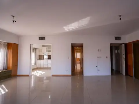 Departamento 5 ambientes con 3 baños