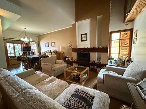 Casa en Venta de 4 dormitorios