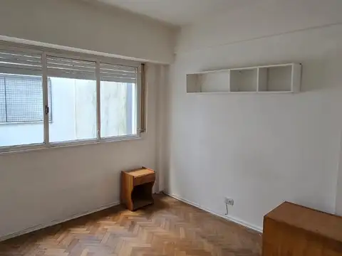 Paraguay 5400, Piso 6