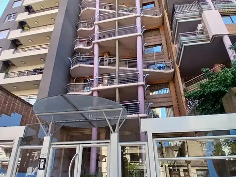 Departamento De Tres Ambientes. Morón Norte