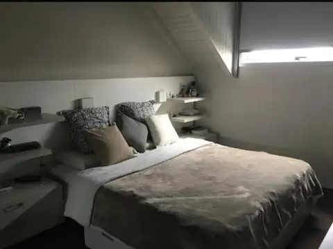 Excelente Triplex en centro de Ramos Mejía 4 ambientes y coc