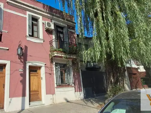 Casa en Venta - 4 Dormitorios 2 Baños - 178.48mts - Villa Pueyrredon