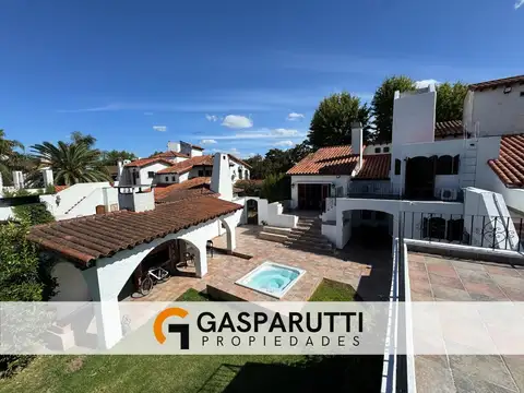 Casa en venta en Aranjuez Country Club. APTO CREDITO