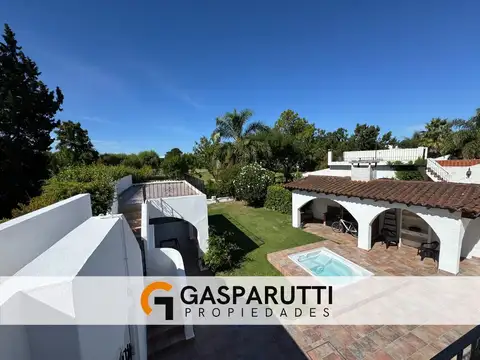 Casa en venta en Aranjuez Country Club. APTO CREDITO
