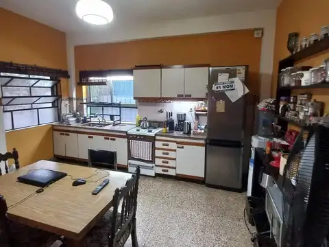 Depto Tipo Casa en Venta con 2 cocheras
