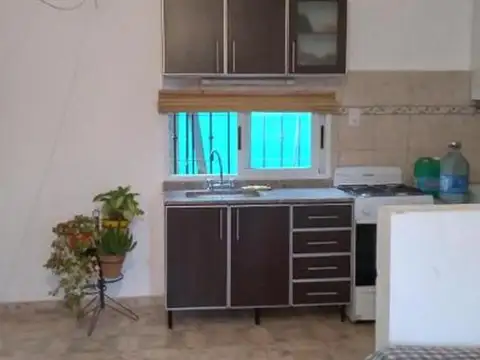 Casa en venta - 4 Dormitorios 2 Baños - Cantegril