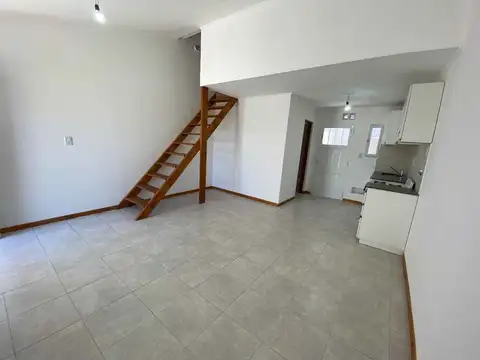 Depto Tipo Casa en Venta de 1 dormitorio