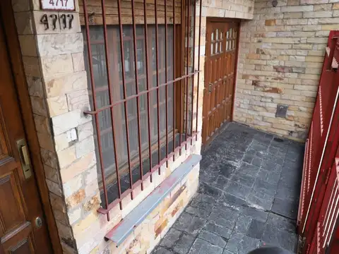 Guillermo Correa al 4700