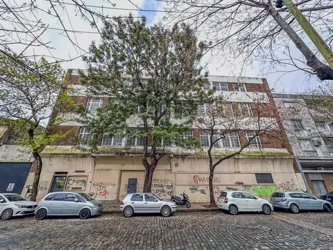 ALQUILER - DEPOSITO 3800 m2 - LOCAL COMERCIAL y OFICINAS - PARQUE PATRICIOS