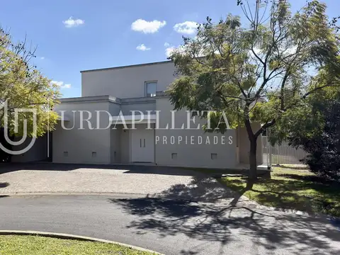 Casa en Alquiler de 4 dormitorios