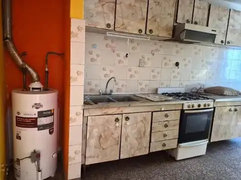 Departamento en Alquiler en Ramos Mejia, $ 900.000