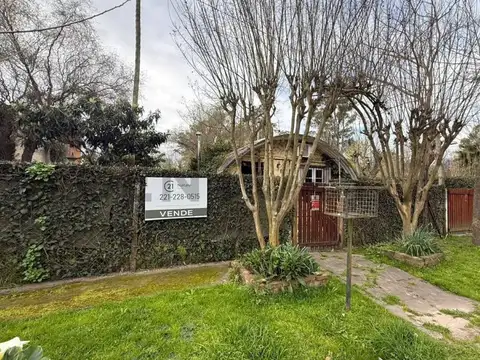 Casa en Venta con 1 cochera