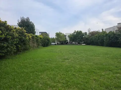 Terreno en Venta de 928,0 m2