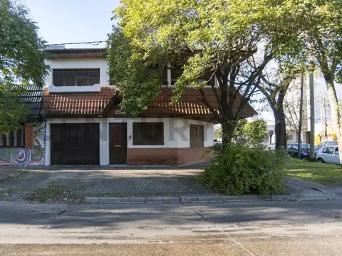 Casa en venta La Plata apta banco